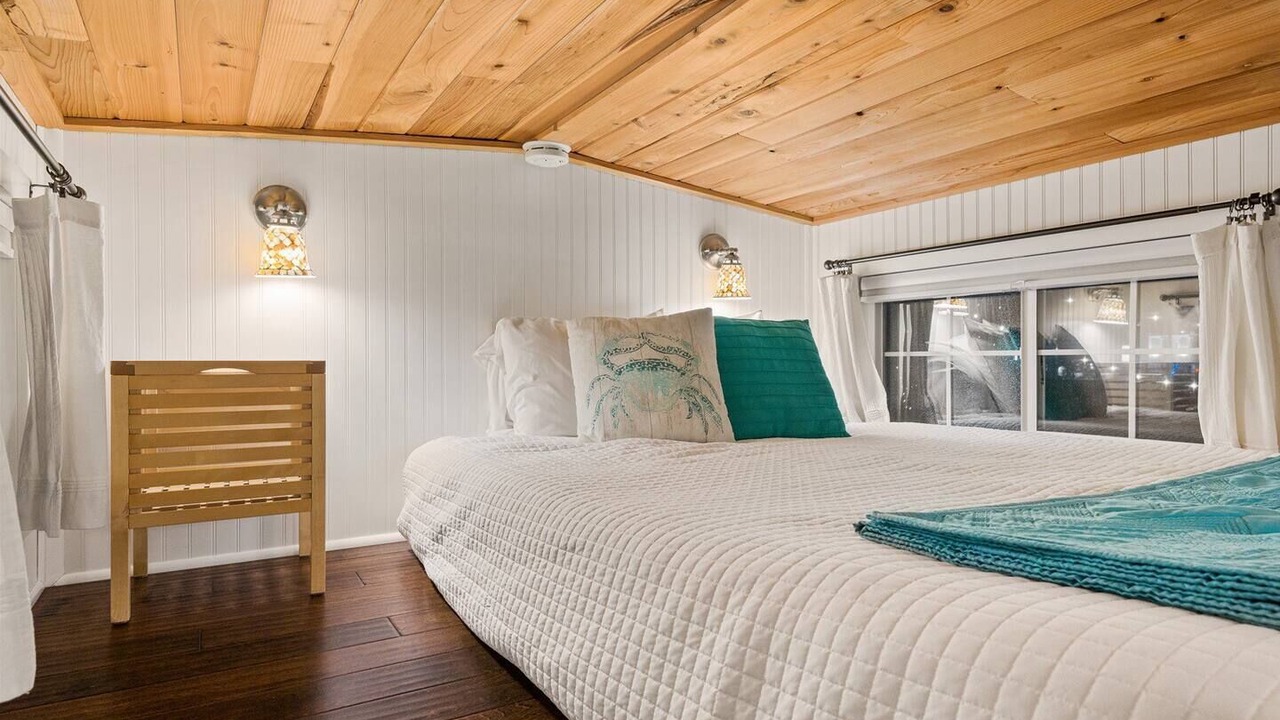 Photo of Bedroom in Kerns