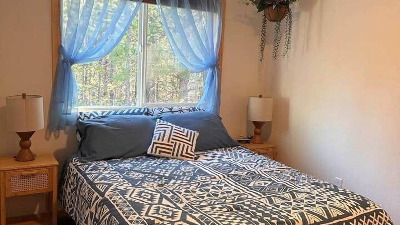 Photo of Bedroom in Crescent