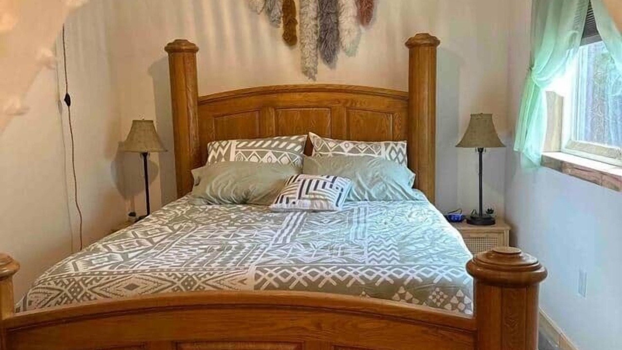 Photo of Bedroom in Crescent