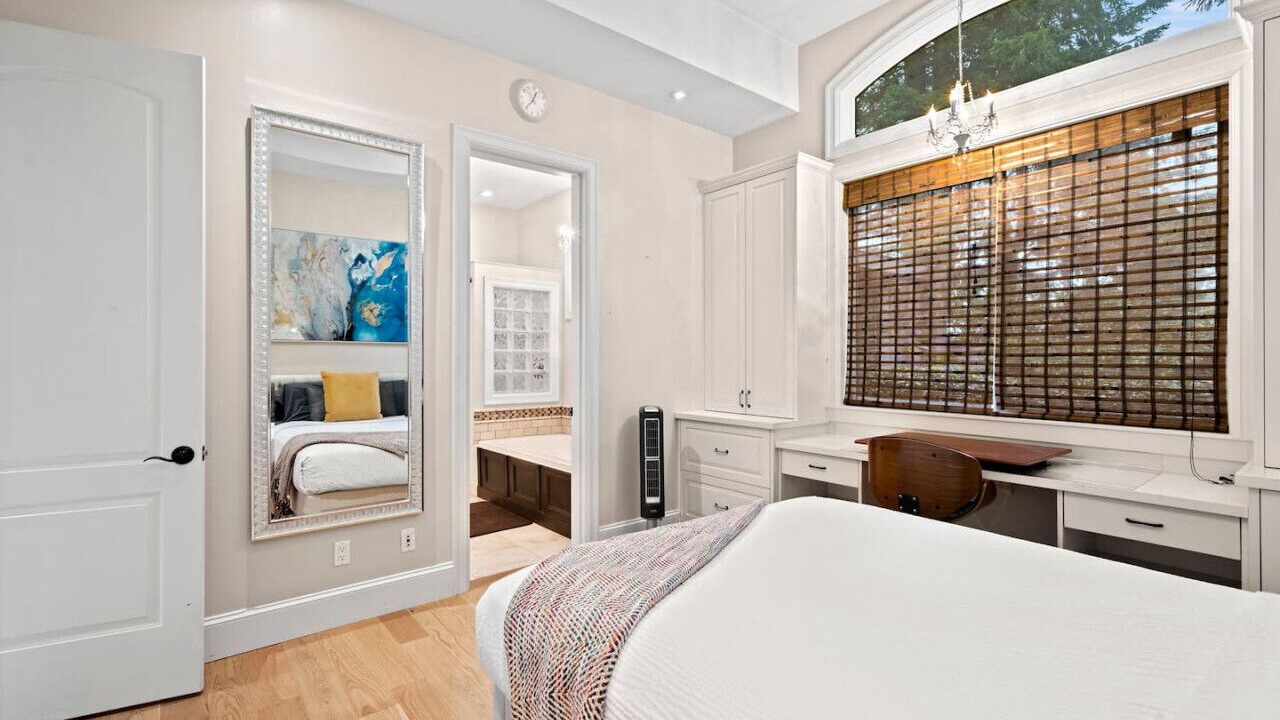 Photo of Bedroom in Bellevue