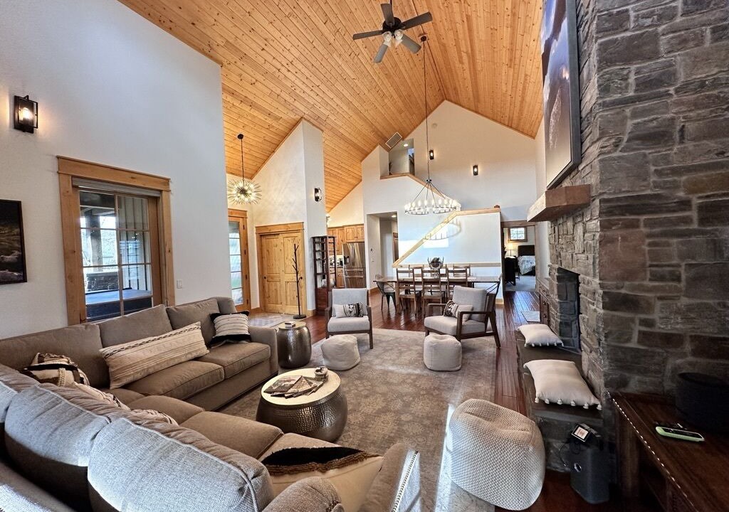 Photo of Livingroom in Dover Bay