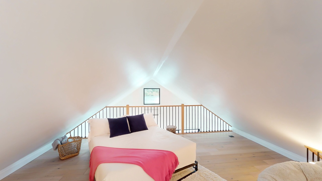 Photo of Bedroom in Fox Island