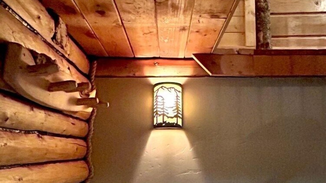 Photo of Bedroom in Island Park