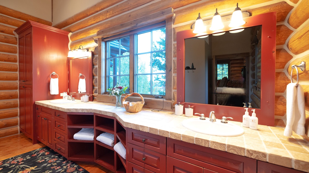 Photo of Bathroom in Victor