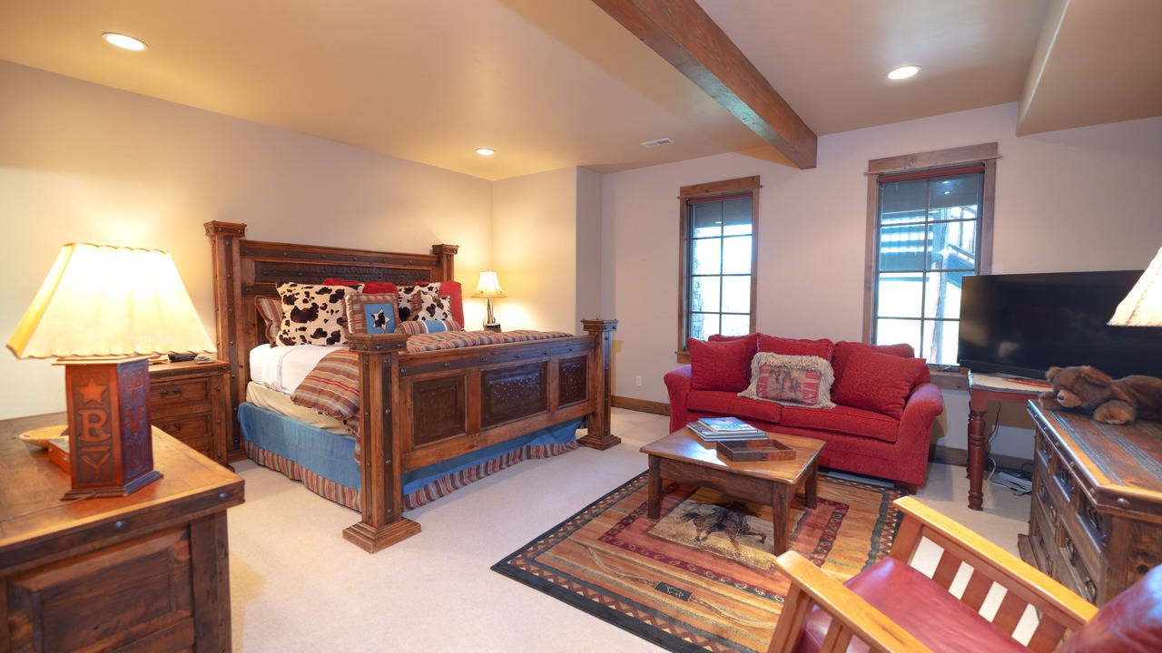 Photo of Bedroom in Victor