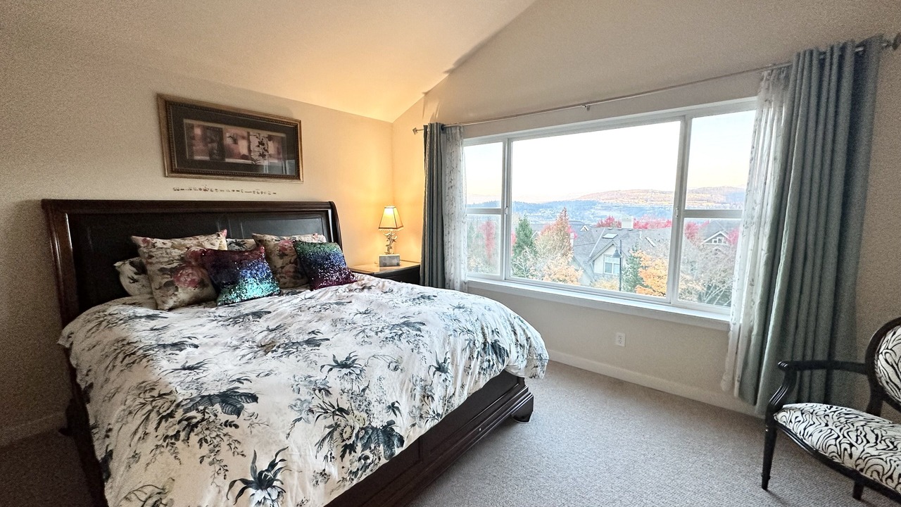 Photo of Bedroom in Issaquah