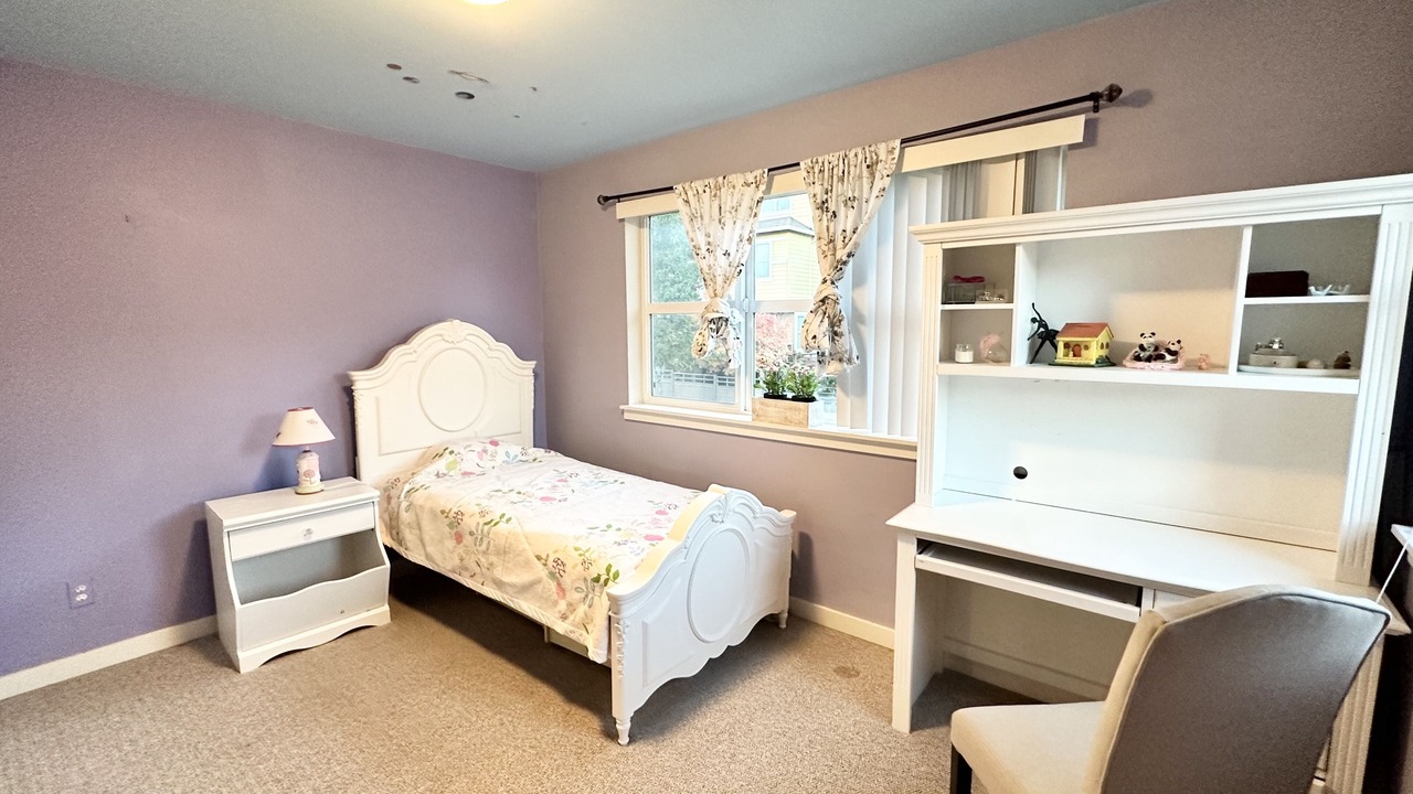 Photo of Bedroom in Issaquah
