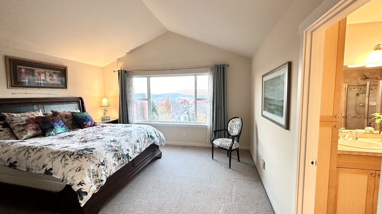 Photo of Bedroom in Issaquah