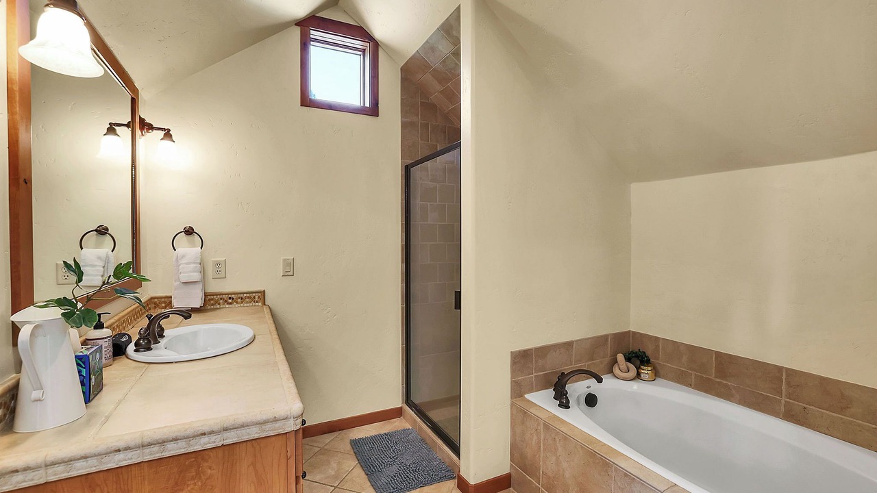 Photo of Bathroom in Tamarack Resort