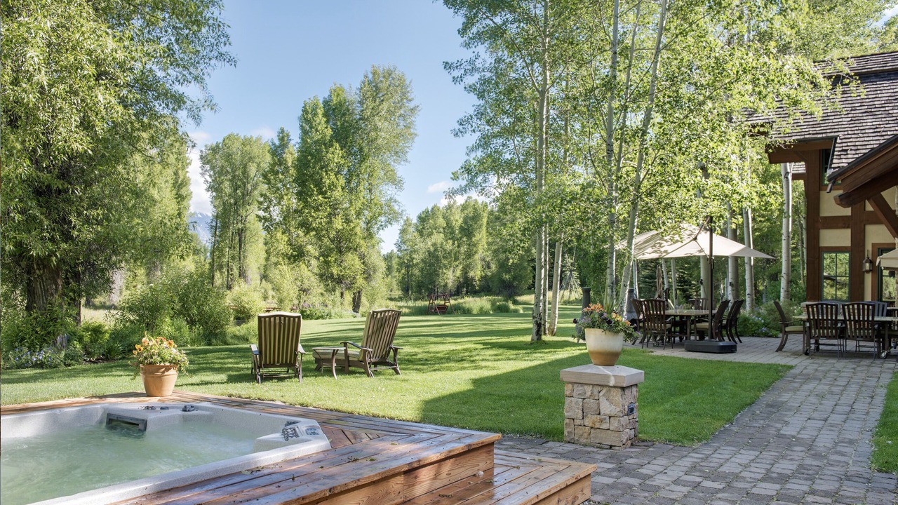 Photo of Outdoor in Jackson