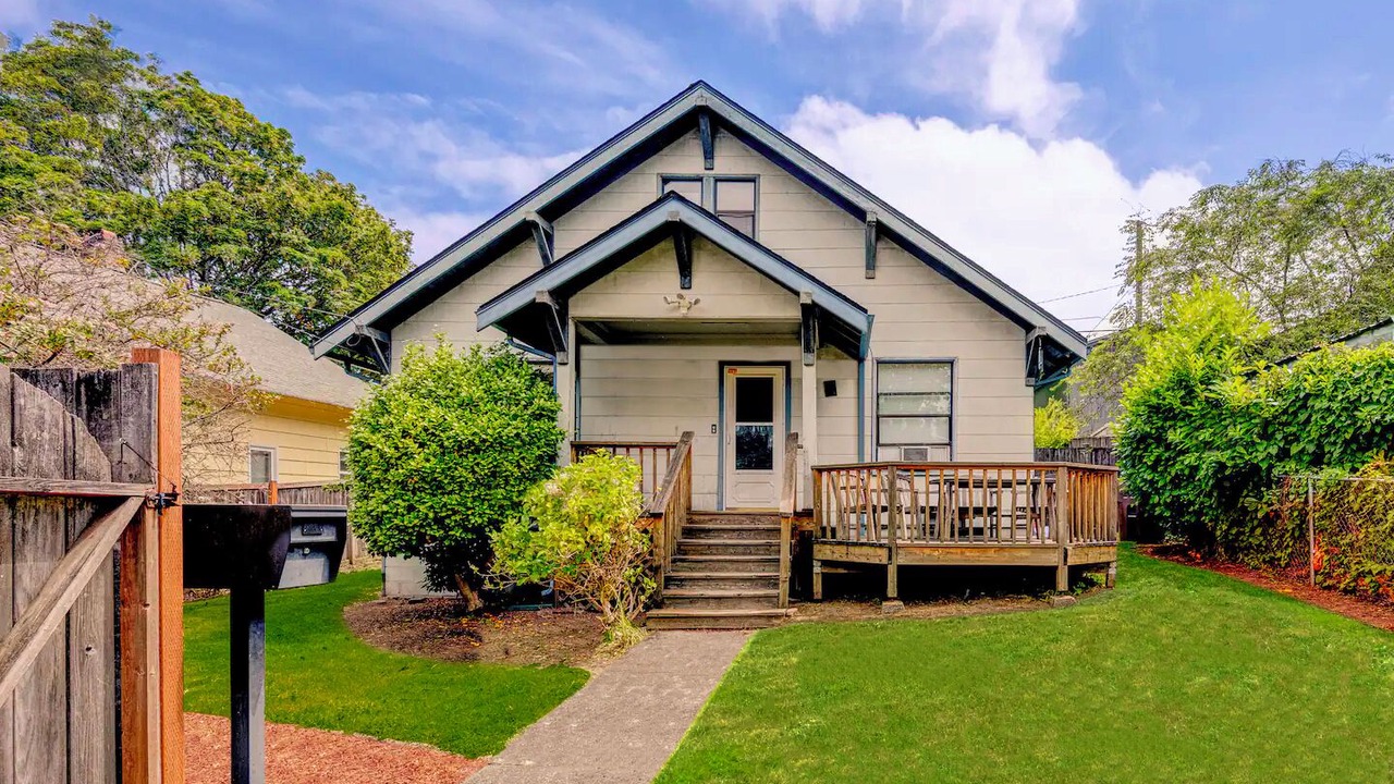 Photo of Outdoor in West End