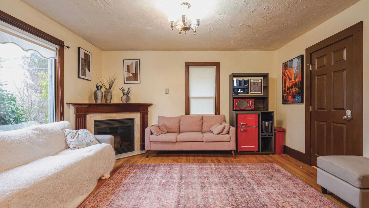 Photo of Livingroom in West End