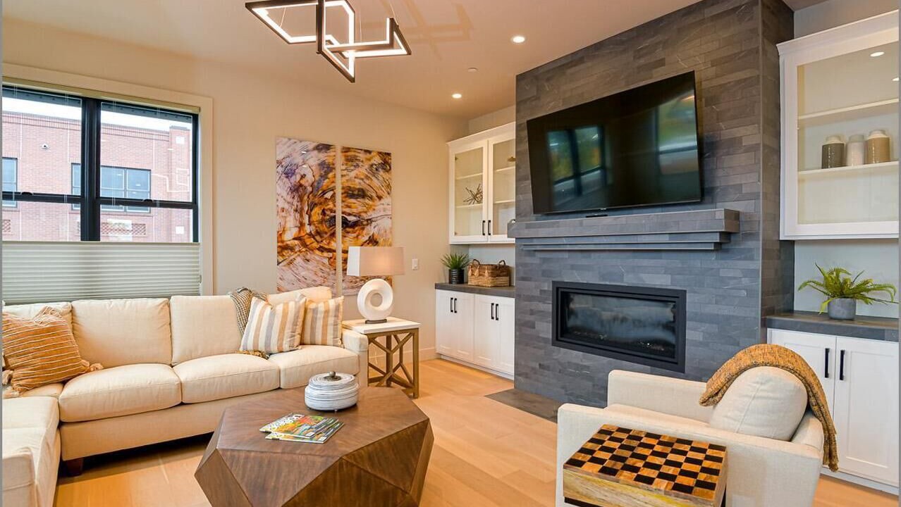 Photo of Livingroom in Historic Downtown District