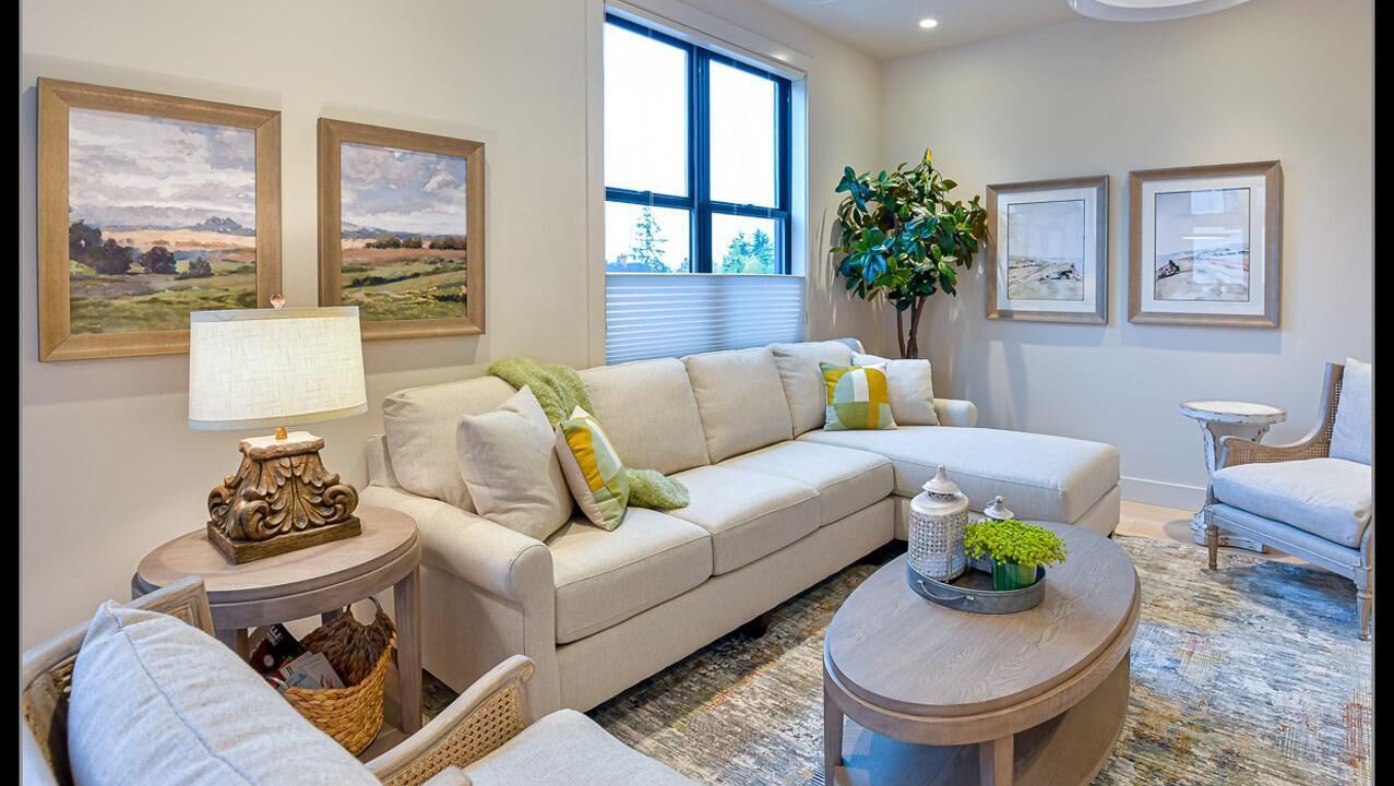 Photo of Livingroom in Historic Downtown District