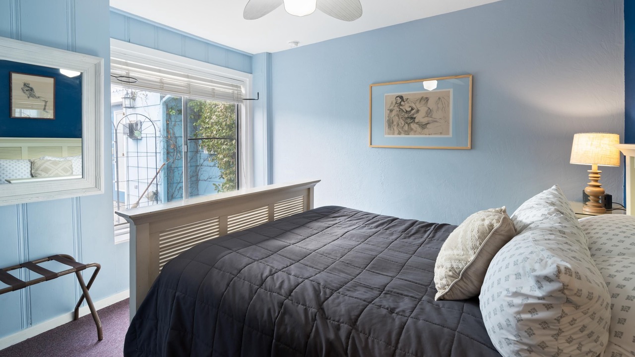 Photo of Bedroom in Ashland