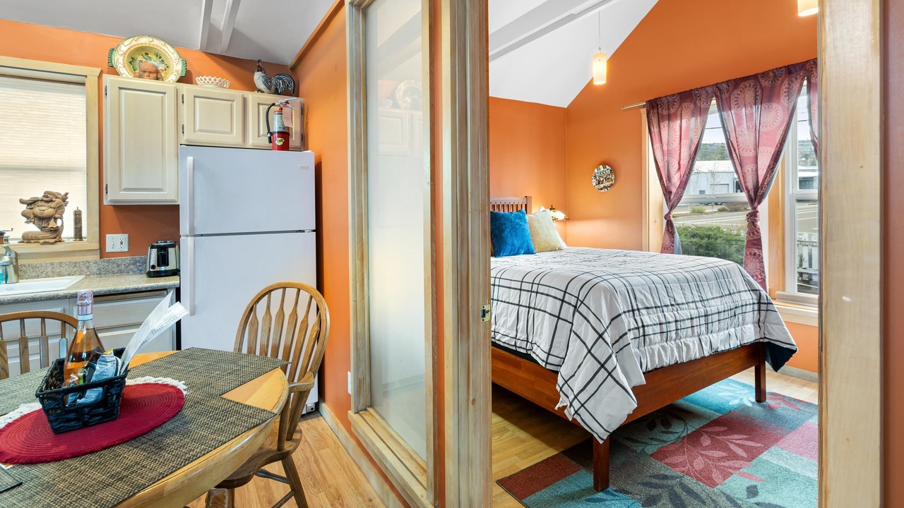 Photo of Bedroom in Ashland