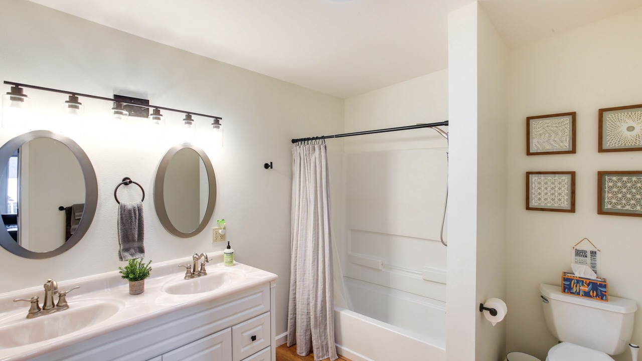 Photo of Bathroom in Harrison