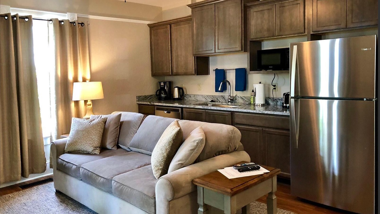 Photo of Livingroom in Historic Downtown District