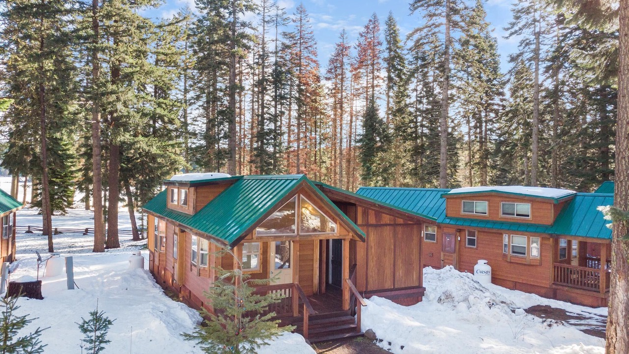 Photo of Outdoor in Ashland