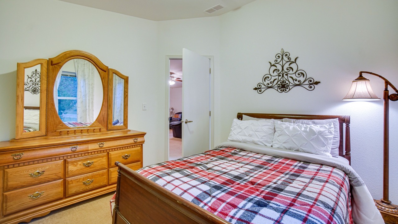 Photo of Bedroom in Cascade