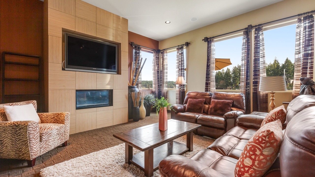 Photo of Livingroom in Fox Island