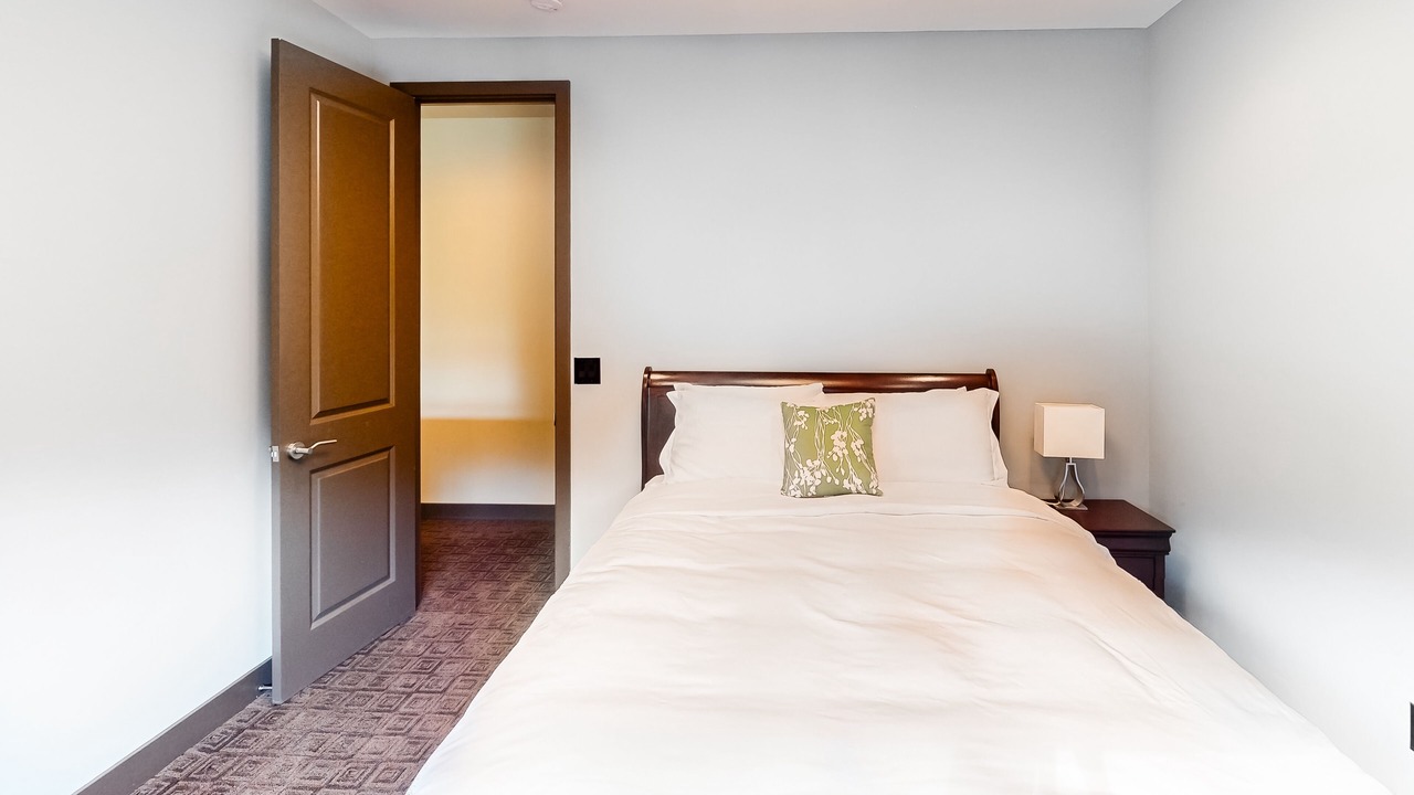 Photo of Bedroom in Fox Island
