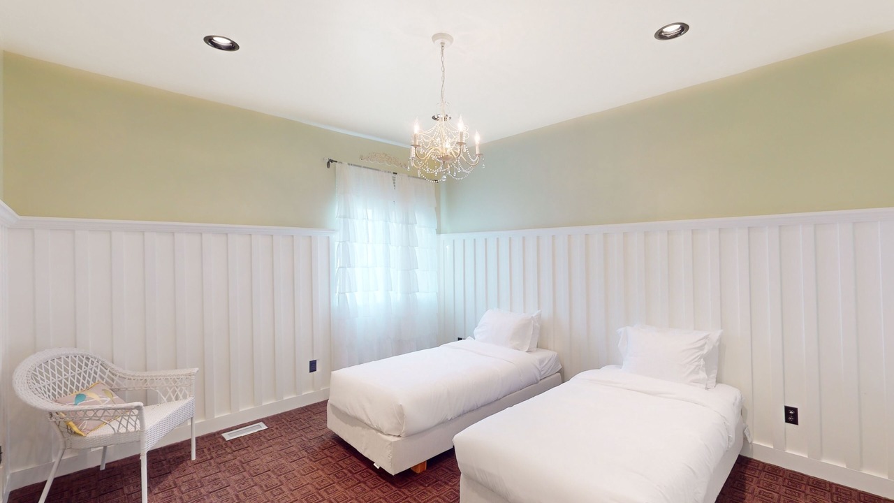 Photo of Bedroom in Fox Island