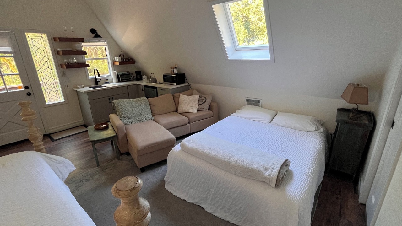 Photo of Bedroom in Grants Pass