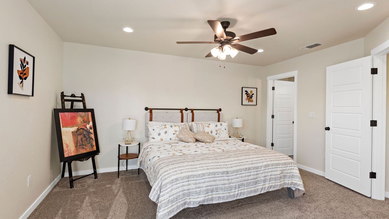 Photo of Bedroom in Grants Pass