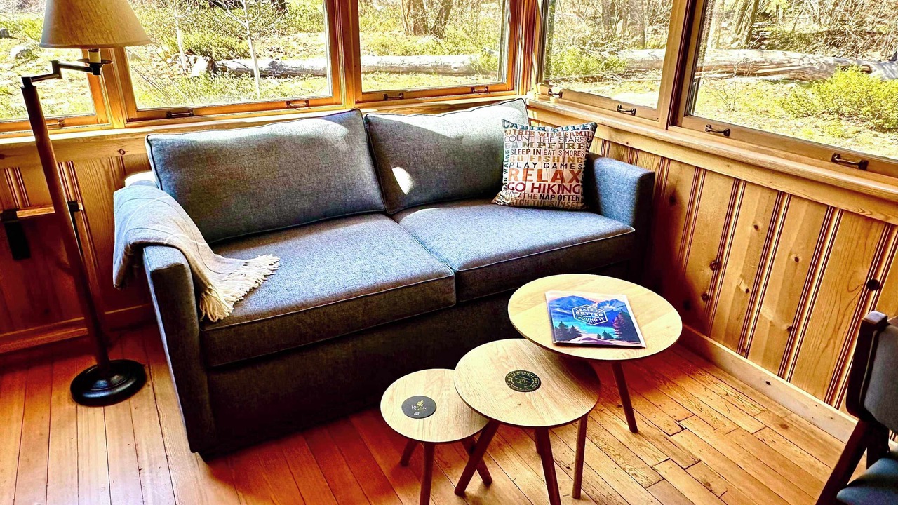 Photo of Livingroom in Mazama