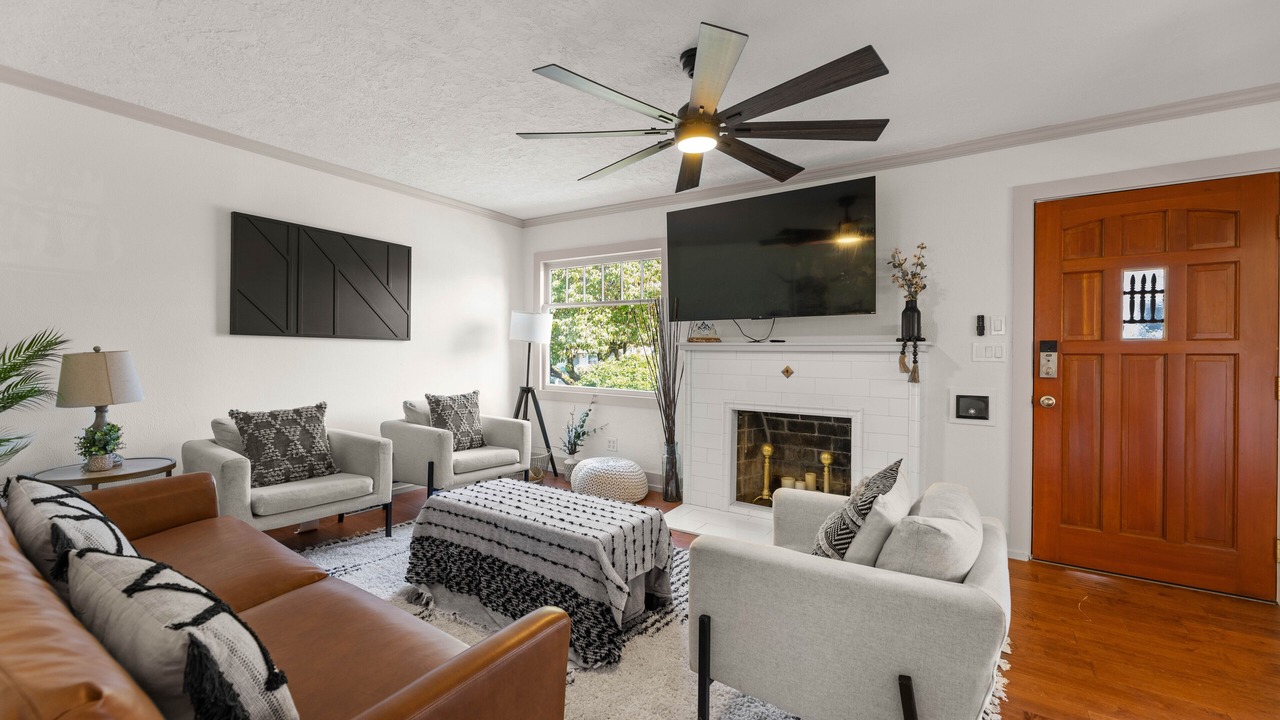 Photo of Livingroom in Vancouver