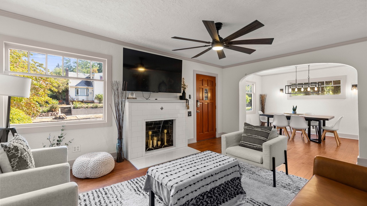 Photo of Livingroom in Vancouver