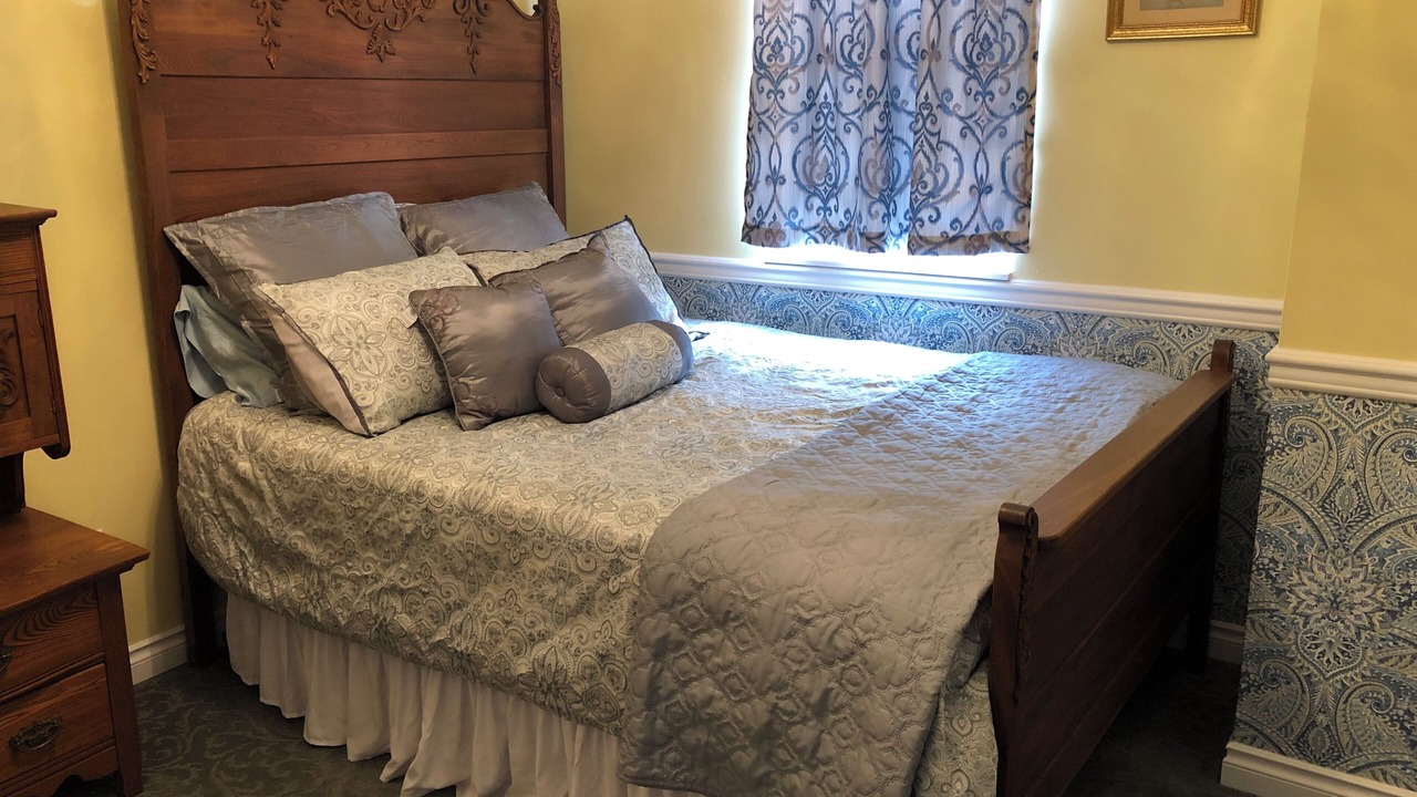 Photo of Bedroom in Clinton