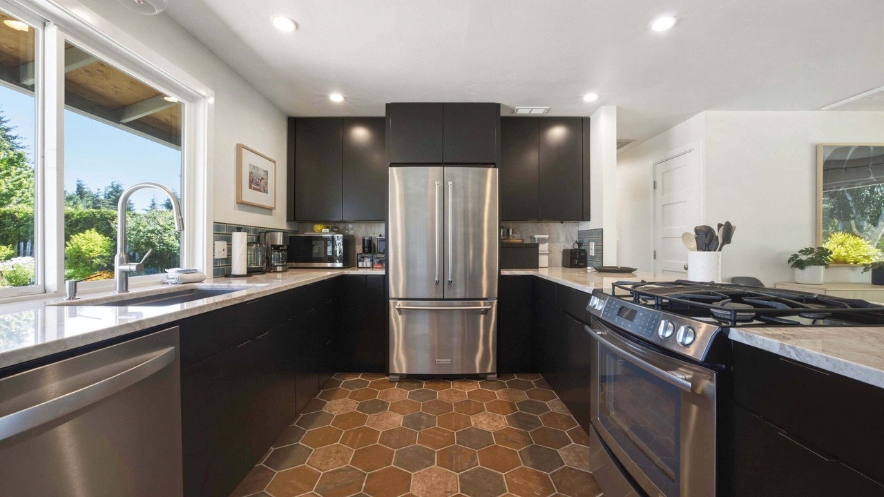 Photo of Kitchen in Hood River