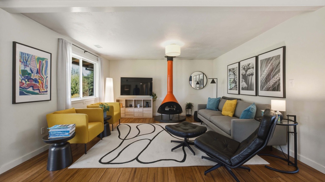 Photo of Livingroom in Hood River