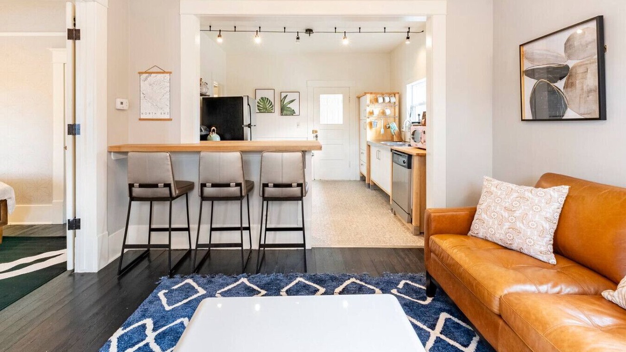Photo of Livingroom in North End