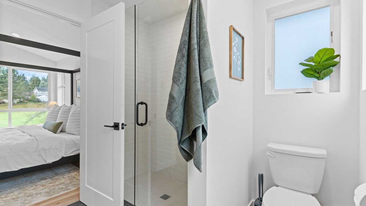 Photo of Bathroom in Southeast Magnolia
