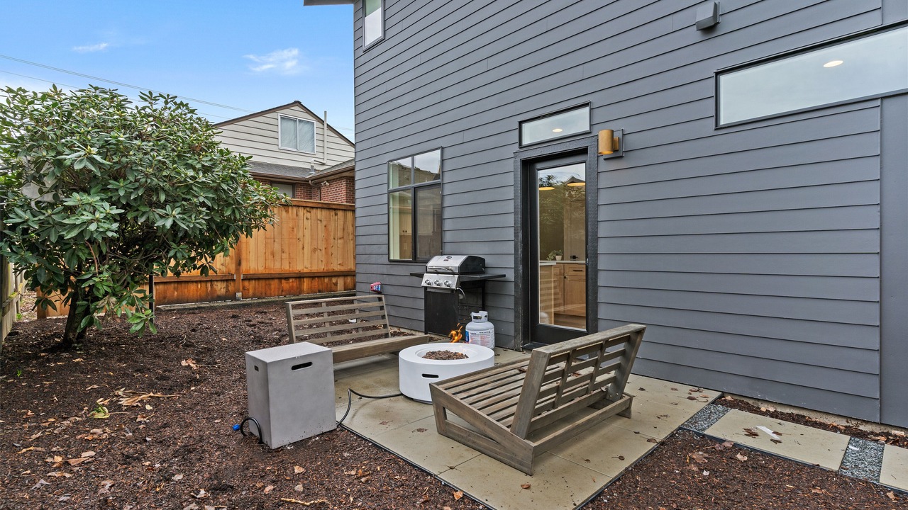 Photo of Patio Balcony in Southeast Magnolia