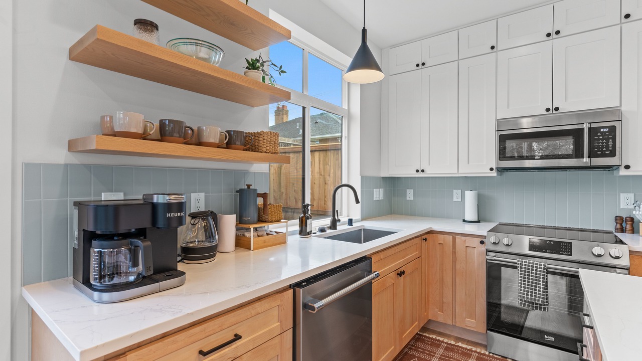 Photo of Kitchen in Southeast Magnolia