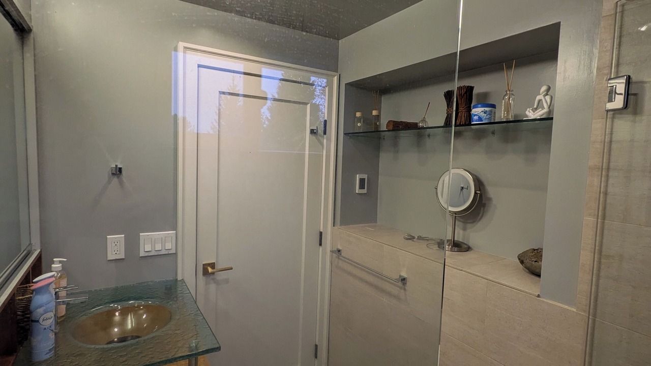Photo of Bathroom in Riverview