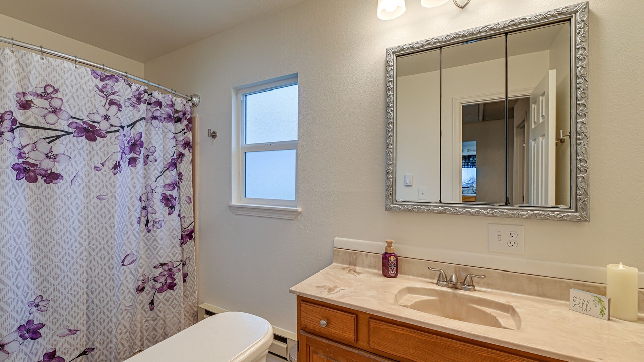 Photo of Bathroom in Roseburg