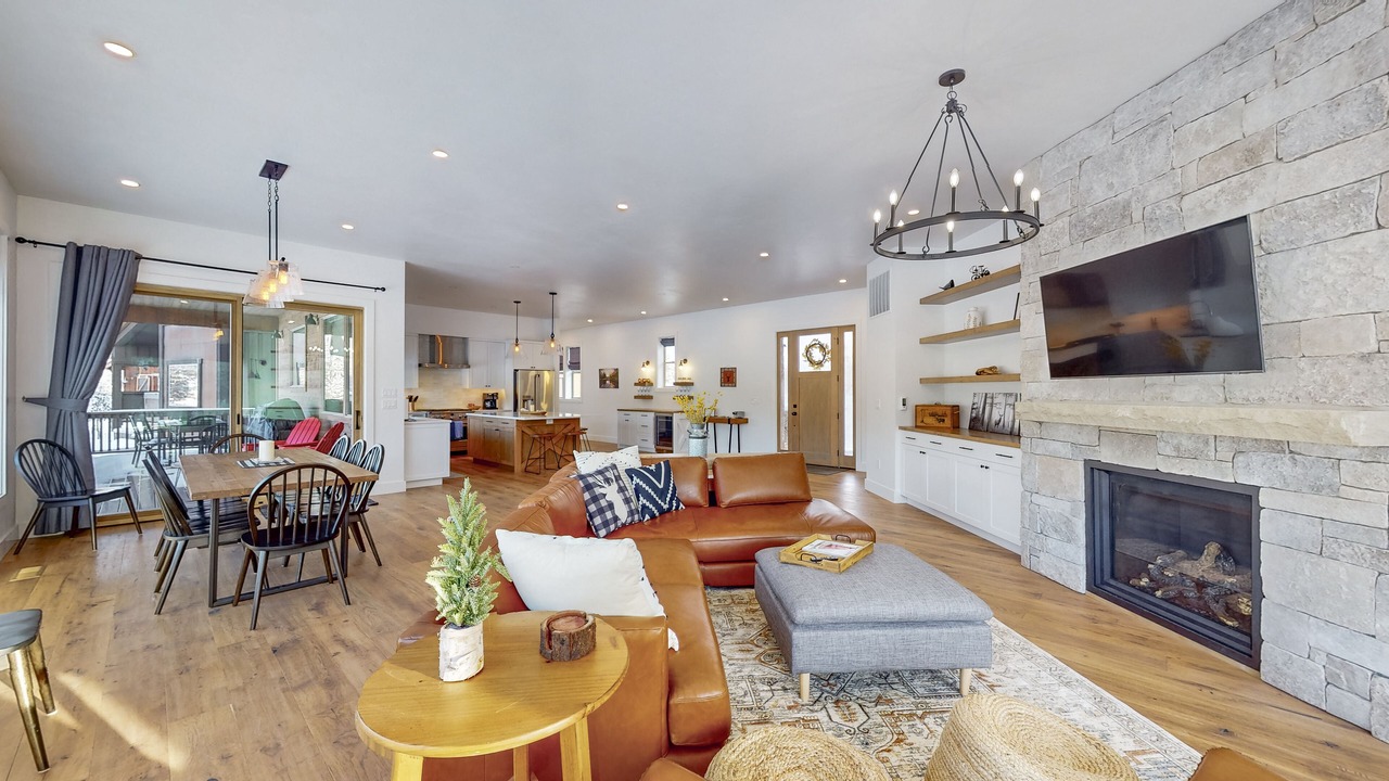 Photo of Livingroom in McCall