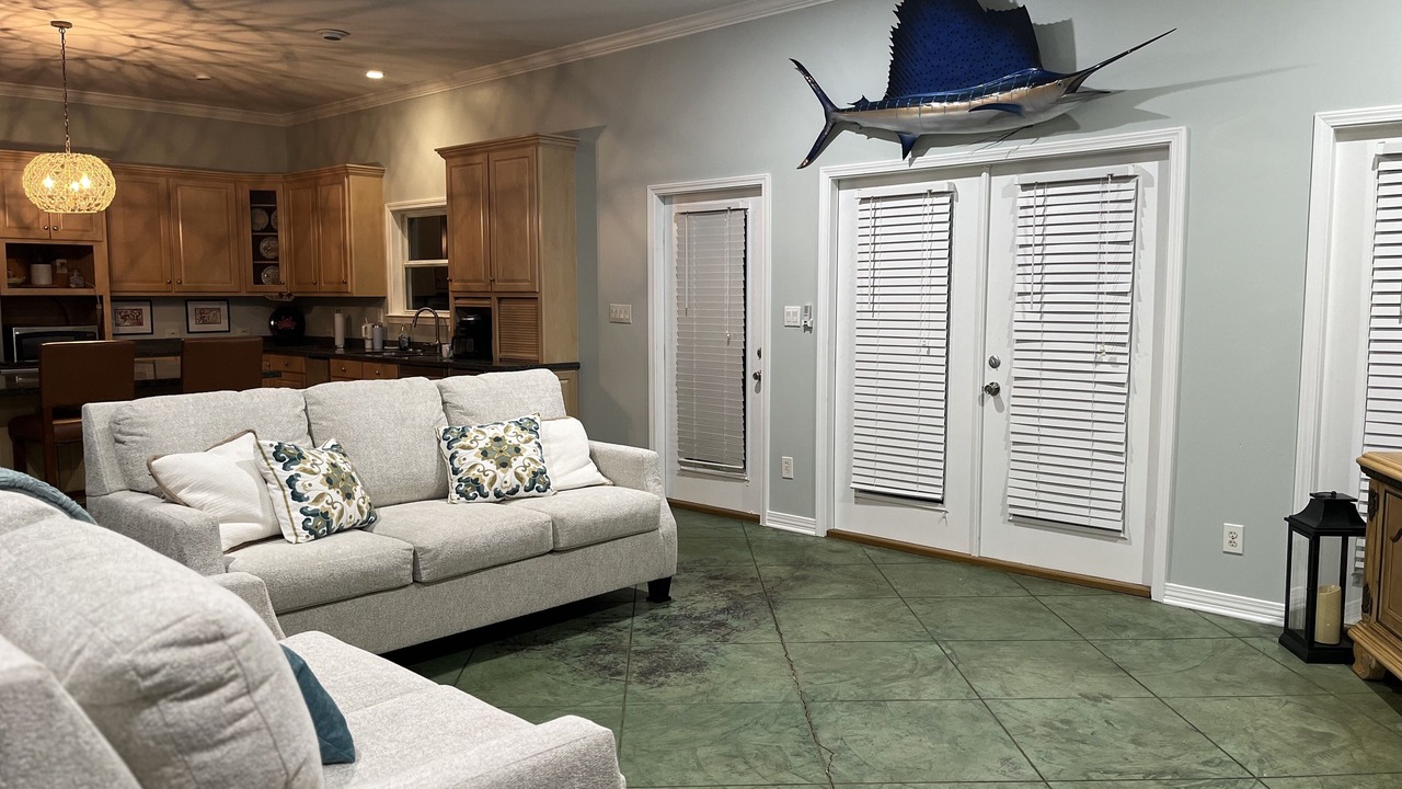 Photo of Livingroom in Theodore