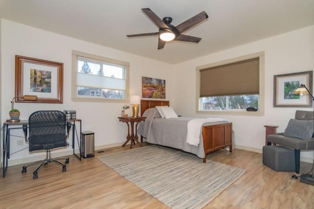 Photo of Bedroom in Ashland