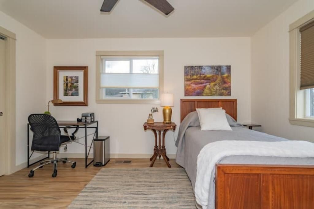 Photo of Bedroom in Ashland