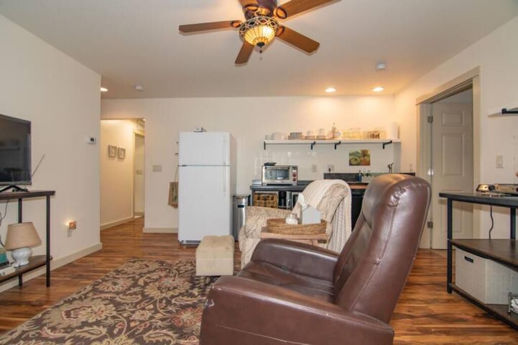 Photo of Livingroom in Ashland