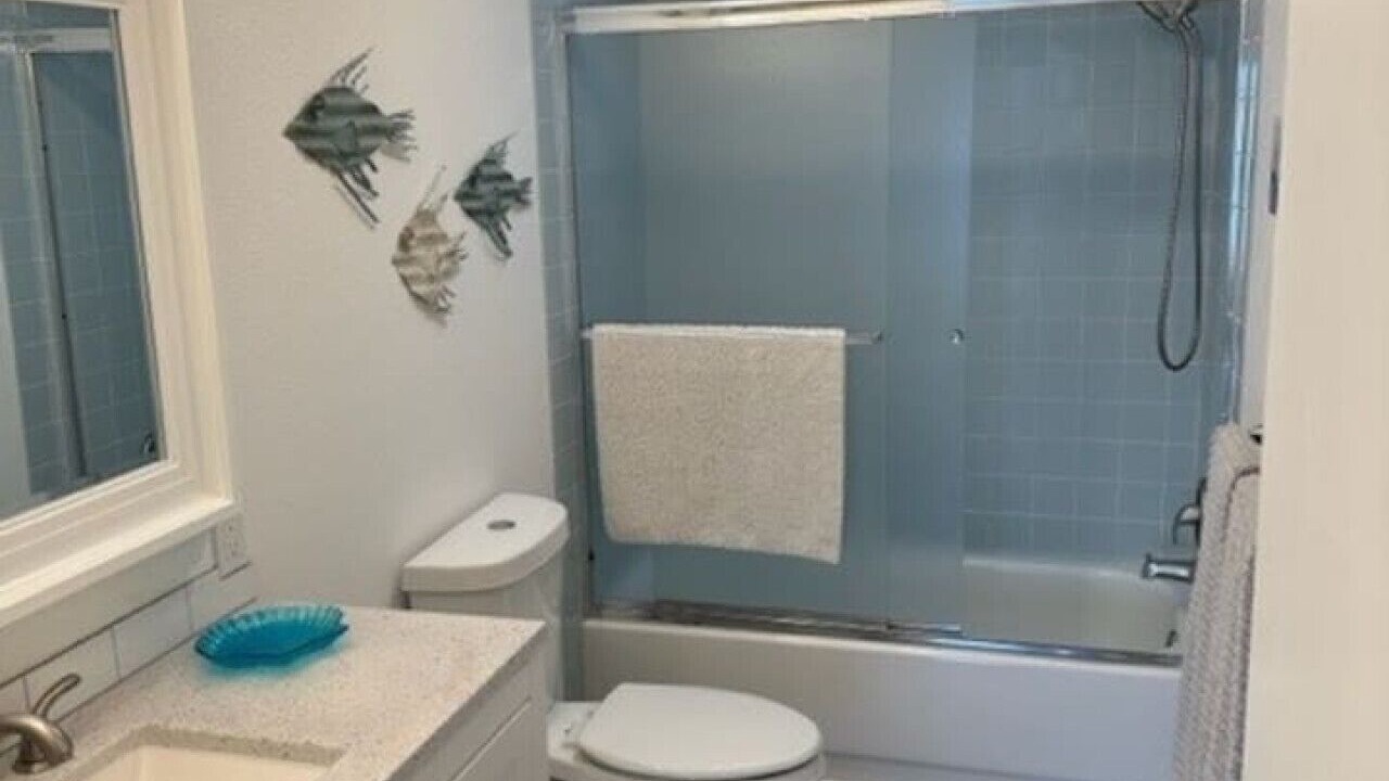 Photo of Bathroom in Retsil
