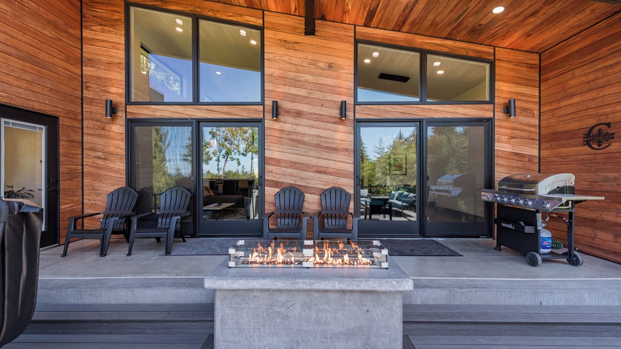 Photo of Patio Balcony in Port Angeles