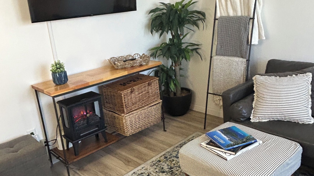 Photo of Livingroom in Central Point