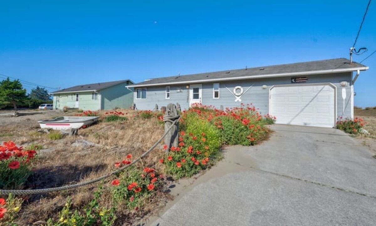 Photo of Outdoor in Oak Harbor